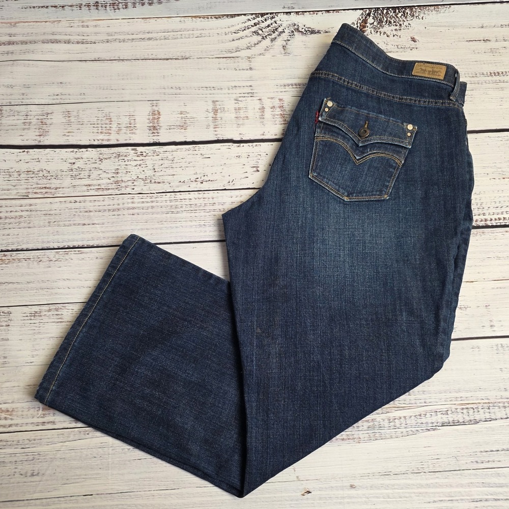 Levi's 525 Perfect Waist Straight Leg Jeans Women's Size 38x28‎ Short Dark Wash